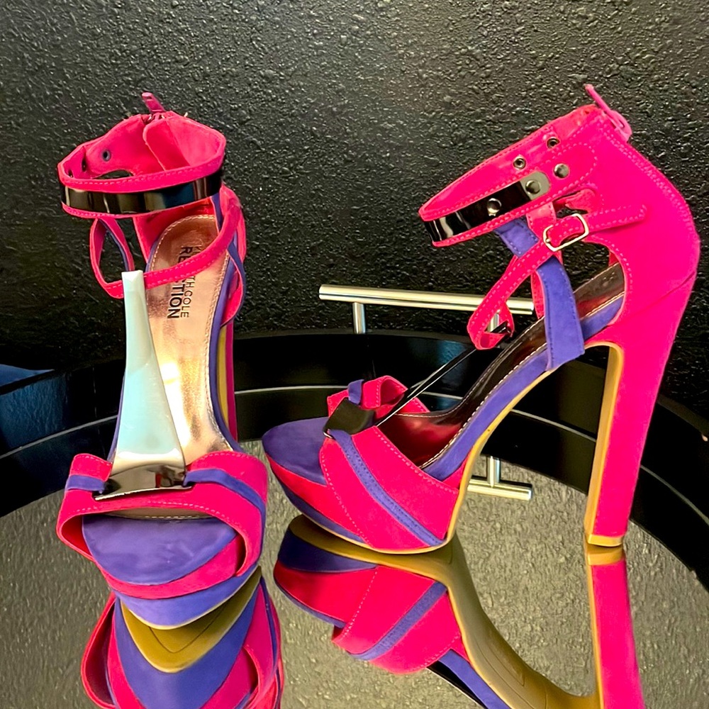 KENNETH COLE REACTION PINK & PURPLE PUMPS! Brand new!